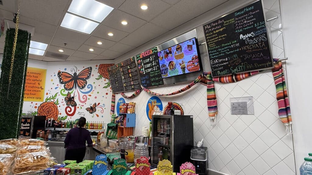 Ice Cream Shops in Vancouver - Parakata Monarca 